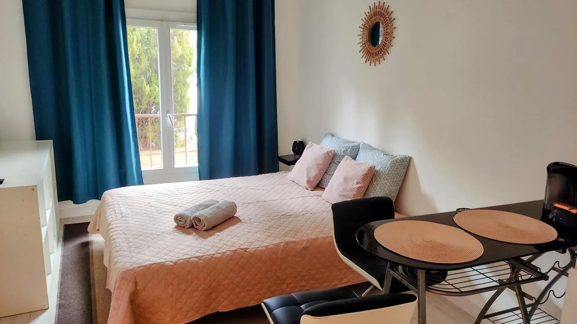 Provencal-Style Apartment Aix-en-Provence Frankrig